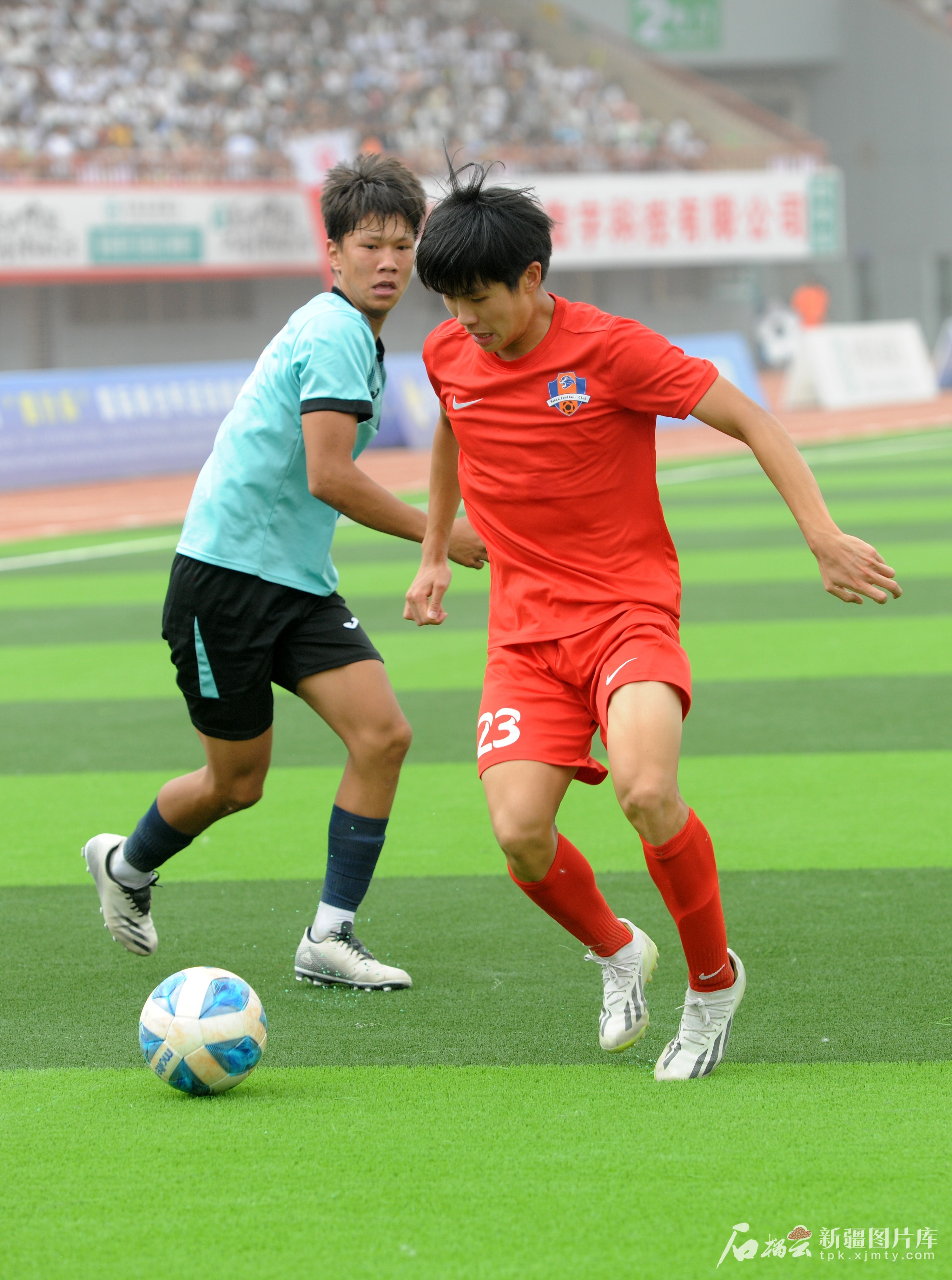 顶级足球比赛中的激情燃烧不尽! 顶级足球比赛中的激情燃烧不尽!