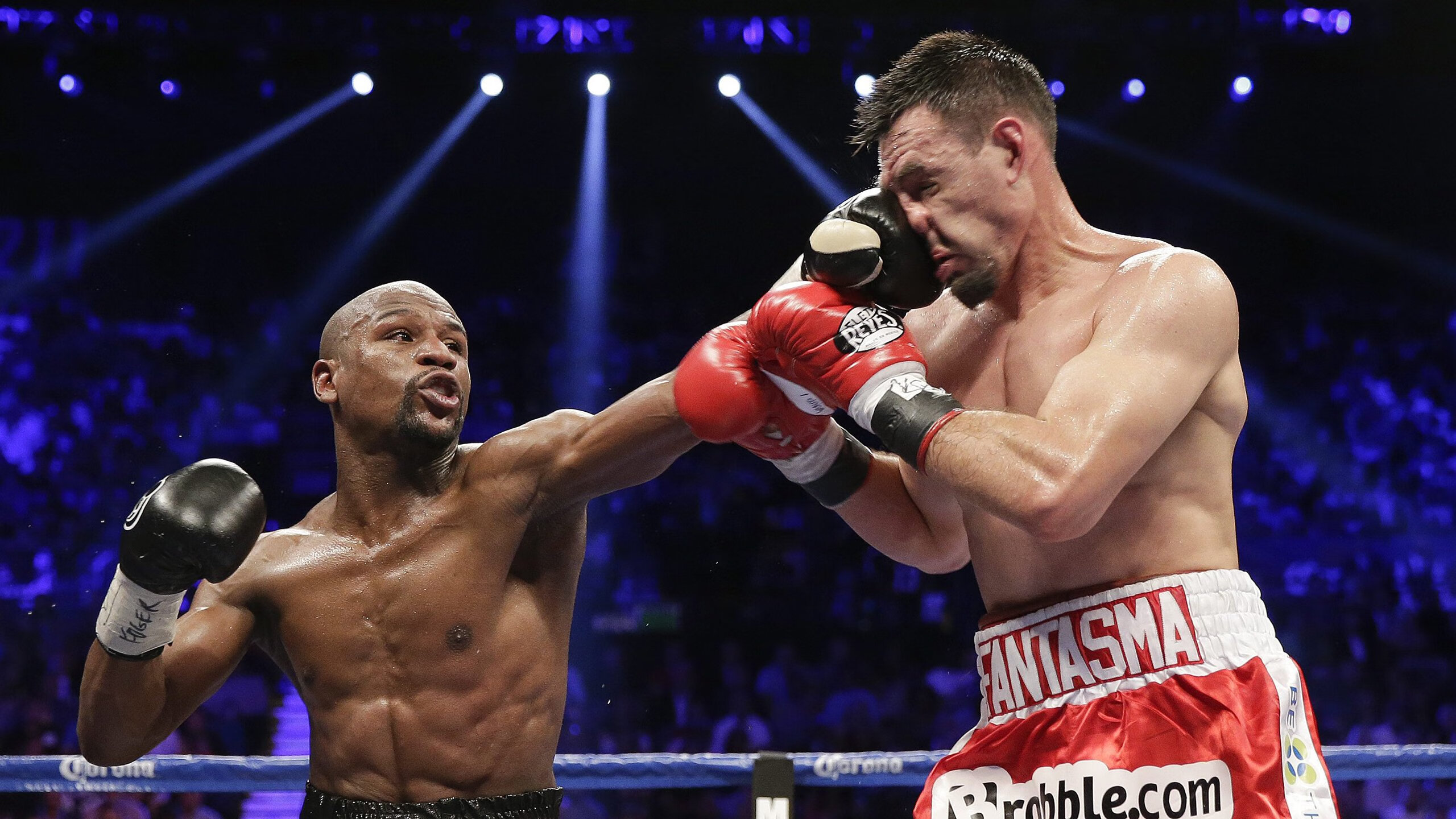 当紫金军团遭遇东方巨龙,贝恩生涯之夜点燃湖人vs上海血拼战火