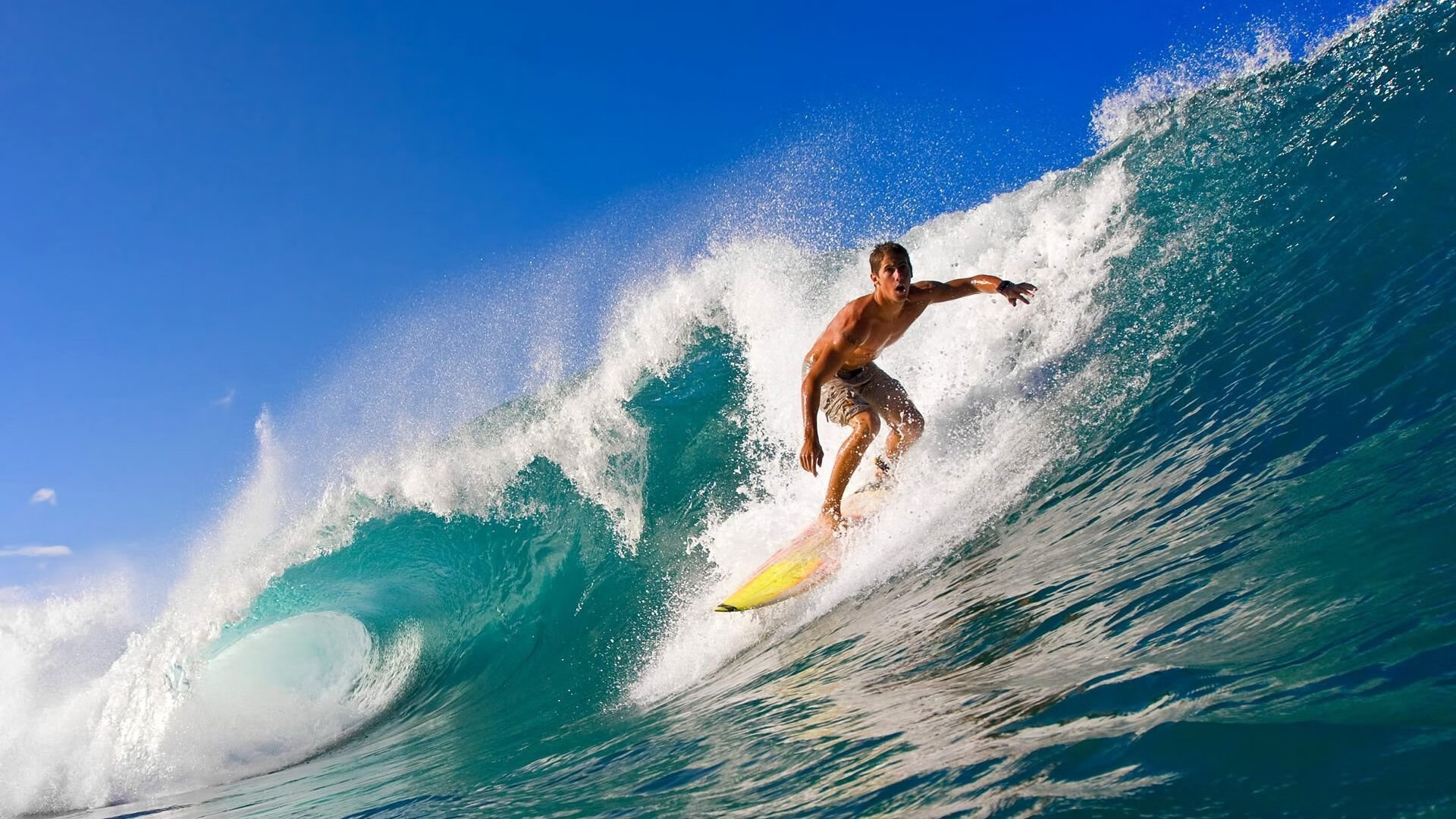 杰伦格林爆发如火山喷发，新疆队铁血防守强行终结马刺连胜势头